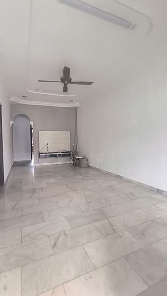 1-storey Terraced House for Sale in Taman Johor Jaya (Johor Bahru) - Pooi Leen Voon - Living Room - PropertyGuru.com.my
