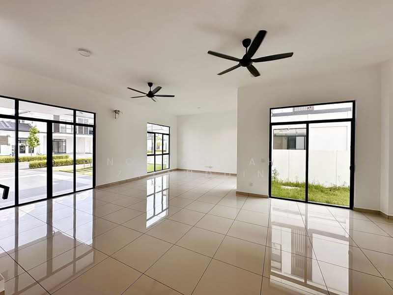 Semi-Detached House for Sale in Kuala Selangor (Selangor) - NORFADILAH ZAINUDDIN - Living Room - PropertyGuru.com.my