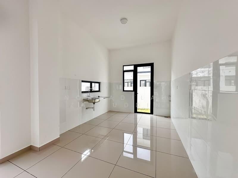 Semi-Detached House for Sale in Kuala Selangor (Selangor) - NORFADILAH ZAINUDDIN - Kitchen - PropertyGuru.com.my