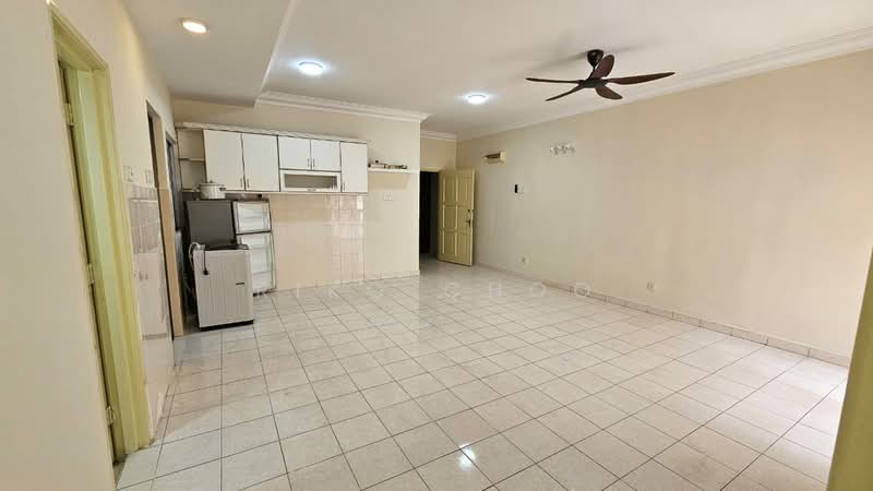 Apartment for Rent at Bayu Puteri - Riko Choo - Kitchen - PropertyGuru.com.my