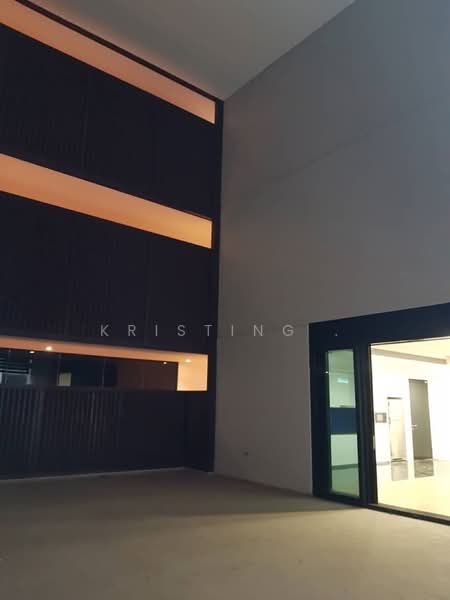 Servis Apartment untuk Disewa di Arcoris Residences - Kristing . - PropertyGuru.com.my
