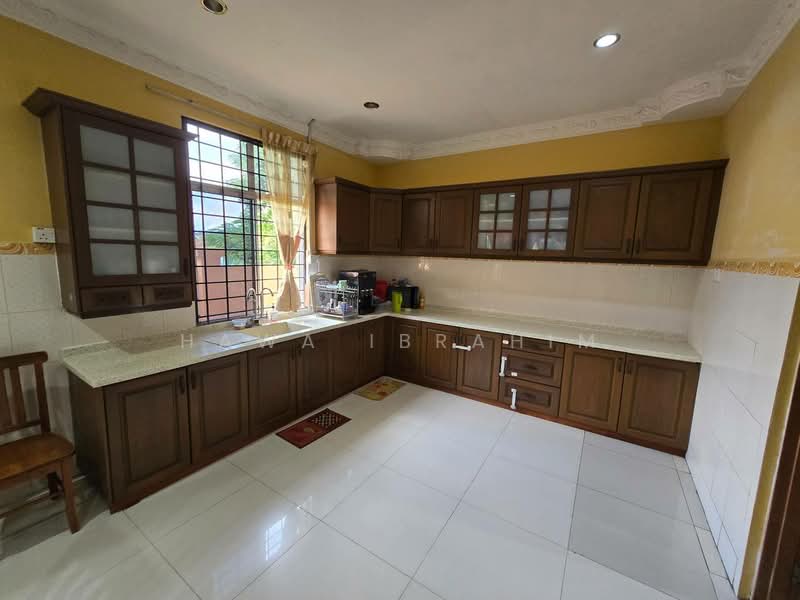 Rumah Banglo untuk Dijual di Nilai Impian (Nilai) - Hawa Ibrahim - Kitchen - PropertyGuru.com.my