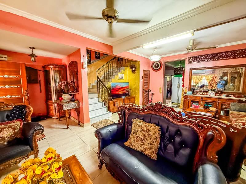 2-storey Terraced House for Sale in Desa Latania (Shah Alam) - Amzar Faiz - PropertyGuru.com.my