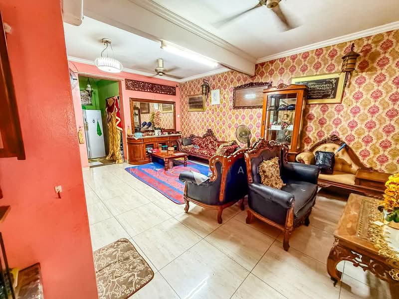 2-storey Terraced House for Sale in Desa Latania (Shah Alam) - Amzar Faiz - PropertyGuru.com.my
