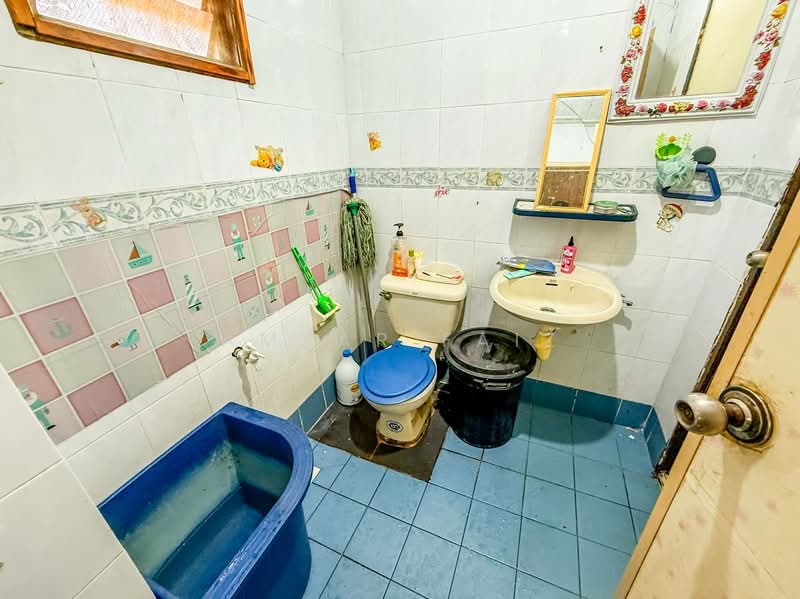 2-storey Terraced House for Sale in Desa Latania (Shah Alam) - Amzar Faiz - PropertyGuru.com.my