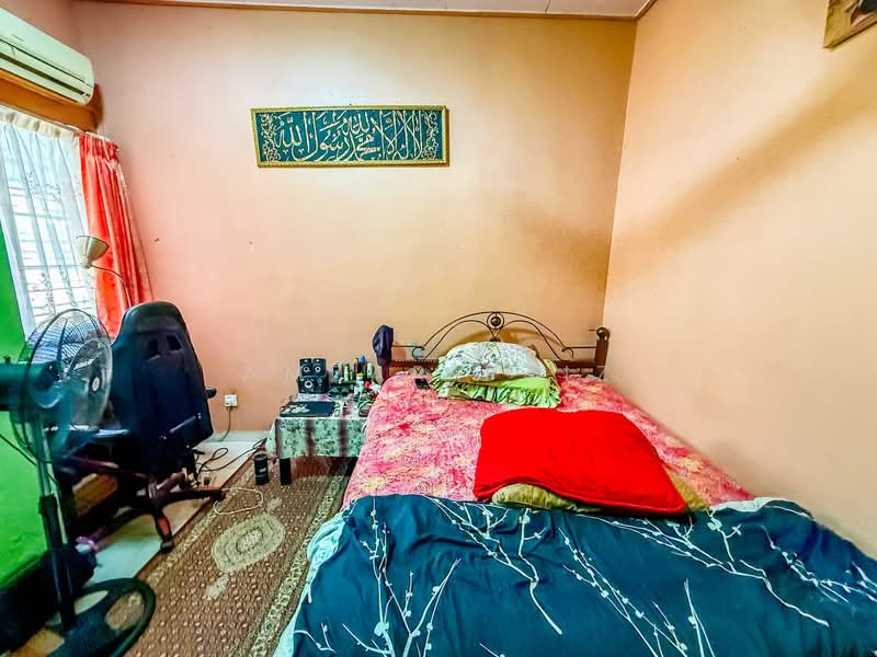2-storey Terraced House for Sale in Desa Latania (Shah Alam) - Amzar Faiz - PropertyGuru.com.my
