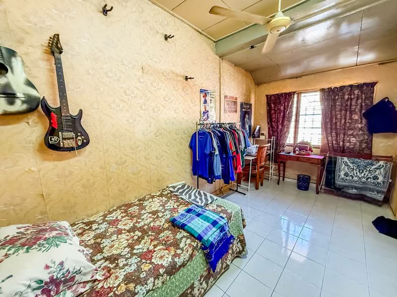2-storey Terraced House for Sale in Desa Latania (Shah Alam) - Amzar Faiz - PropertyGuru.com.my
