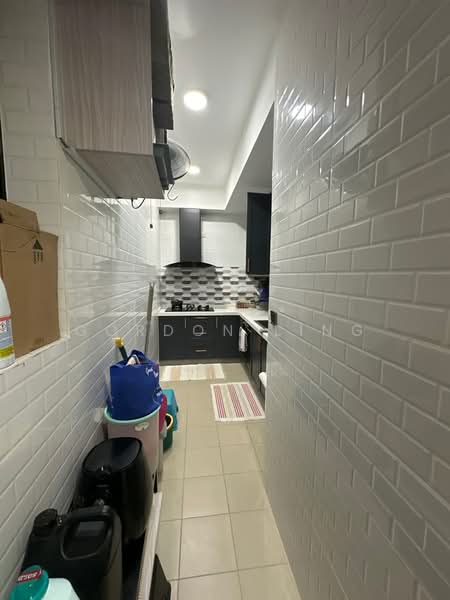 Service Residence for Sale at Paisley @ Tropicana Metropark - Gordon Ling - Kitchen - PropertyGuru.com.my
