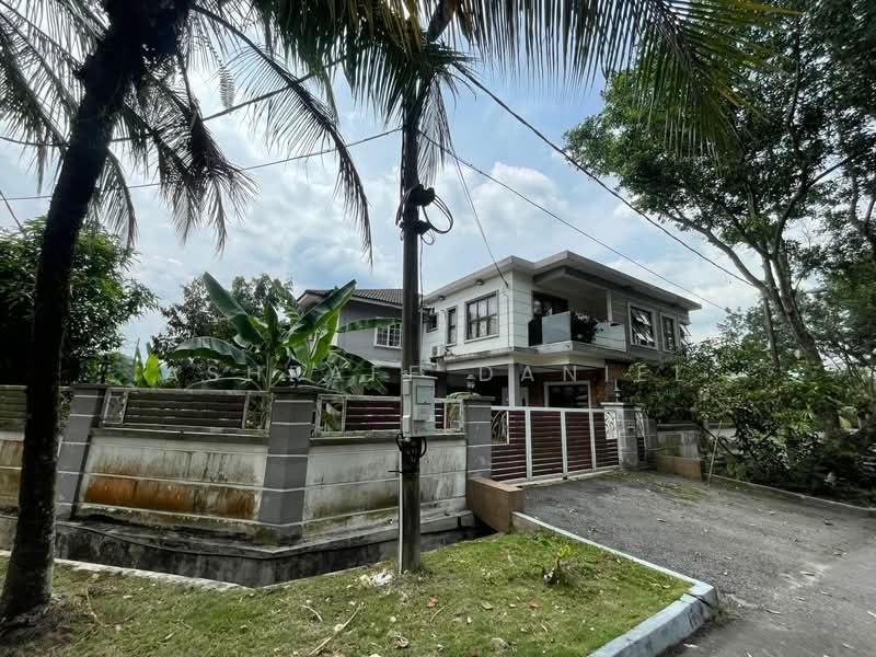 2-storey Terraced House for Sale in Saujana Puchong (Puchong) - Ashraff Daniel - Exterior - PropertyGuru.com.my