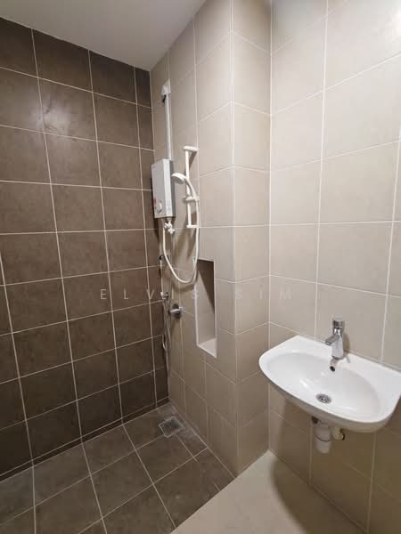 Kondominium untuk Disewa di PARC Regency (Residensi Masai) - Elvis Sim - Bathroom - PropertyGuru.com.my