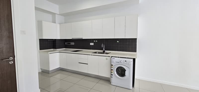 Condominium for Rent at Urbana Residences - Karen Chan - Kitchen - PropertyGuru.com.my