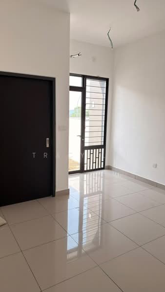 2-storey Terraced House for Sale in Elmina (Shah Alam) - Tracy Lai - Entrance - PropertyGuru.com.my
