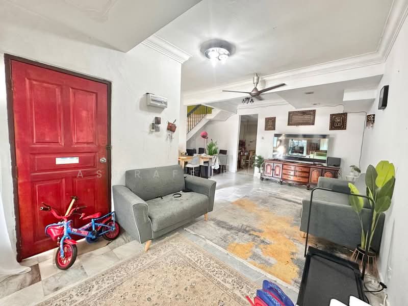 Rumah Teres 2 Tingkat untuk Dijual di Bandar Baru Selayang Fasa 2b (Selayang) - Ashraff Daniel - Living Room - PropertyGuru.com.my