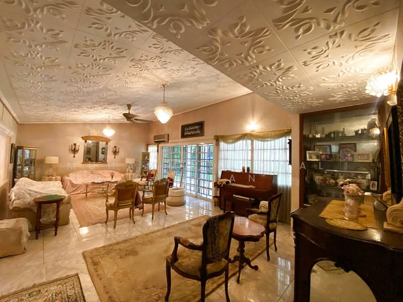 Rumah Banglo untuk Dijual di Seksyen 16 (Petaling Jaya) - Muhammad Iqmal Rahiman - Living Room - PropertyGuru.com.my