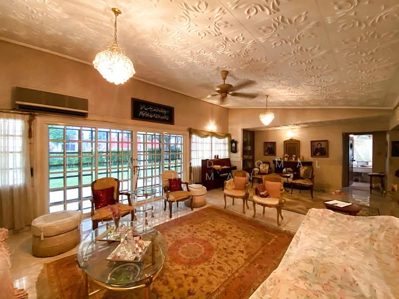 Rumah Banglo untuk Dijual di Seksyen 16 (Petaling Jaya) - Muhammad Iqmal Rahiman - Living Room - PropertyGuru.com.my