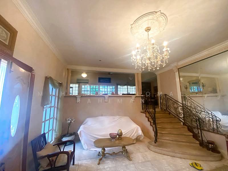 Rumah Banglo untuk Dijual di Seksyen 16 (Petaling Jaya) - Muhammad Iqmal Rahiman - Living Room - PropertyGuru.com.my