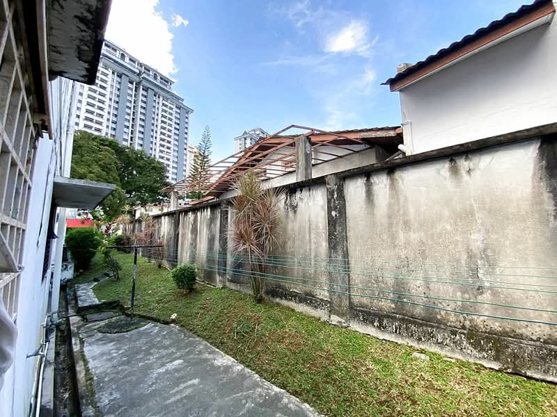 Rumah Banglo untuk Dijual di Seksyen 16 (Petaling Jaya) - Muhammad Iqmal Rahiman - Exterior - PropertyGuru.com.my
