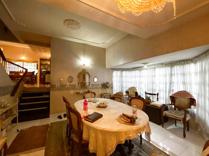 Rumah Banglo untuk Dijual di Seksyen 16 (Petaling Jaya) - Muhammad Iqmal Rahiman - Dining Room - PropertyGuru.com.my