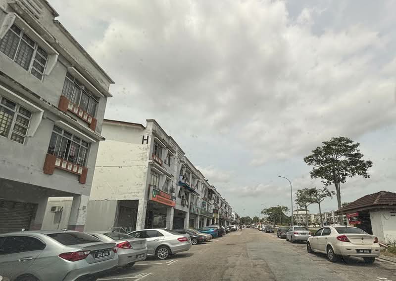 Shop for Sale in Taman Ehsan Jaya (Ulu Tiram) - Luis Lim - Exterior - PropertyGuru.com.my