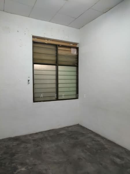 1-storey Terraced House for Sale in Taman Lip Sin (Sungai Dua) - A Ee Ee - Interior - PropertyGuru.com.my