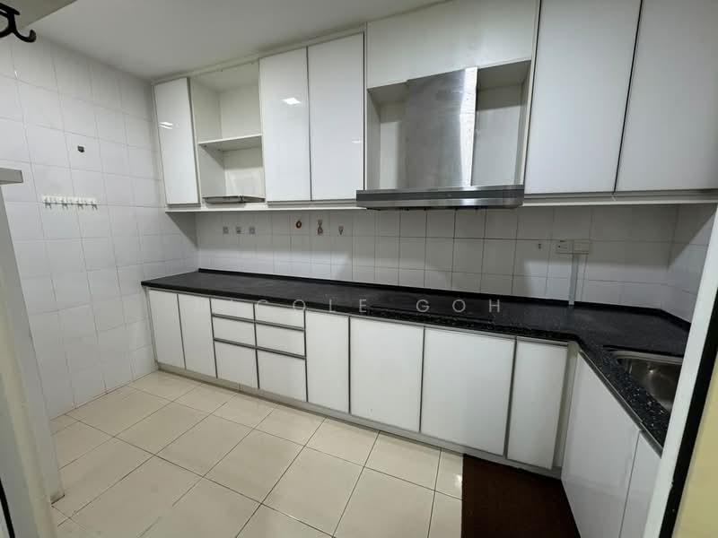 Condominium for Sale at Platinum Hill PV 8 - Nicole Goh - Kitchen - PropertyGuru.com.my