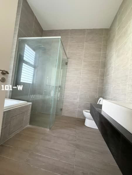 Rumah Berkembar untuk Dijual di Setia Alam (Selangor) - Wilson Ng - Bathroom - PropertyGuru.com.my