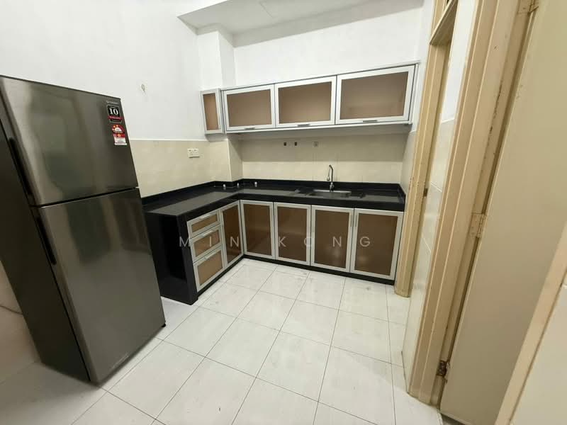 Rumah Teres 2 Tingkat untuk Disewa di Taman Setia Indah (Tebrau) - Min Kong - Kitchen - PropertyGuru.com.my