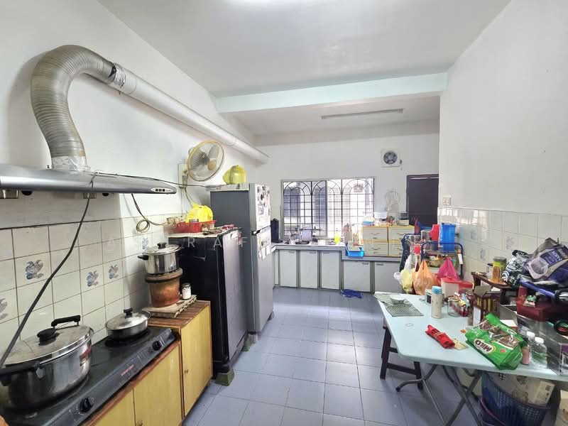 Rumah Teres untuk Dijual di Taman Sri Aman (Cheras) - Ashraff Daniel - Kitchen - PropertyGuru.com.my