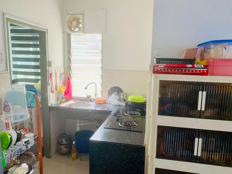 Apartment for Sale at Jelutong Apartment - Faliyana binti Muda - PropertyGuru.com.my