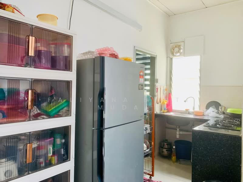 Apartment for Sale at Jelutong Apartment - Faliyana binti Muda - PropertyGuru.com.my