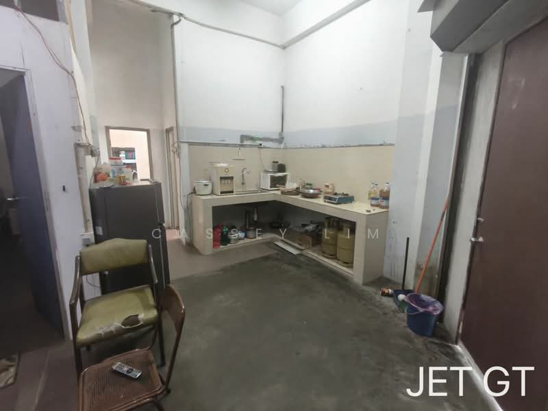 Shop for Sale in Klang (Selangor) - Cassey Lim - Kitchen - PropertyGuru.com.my
