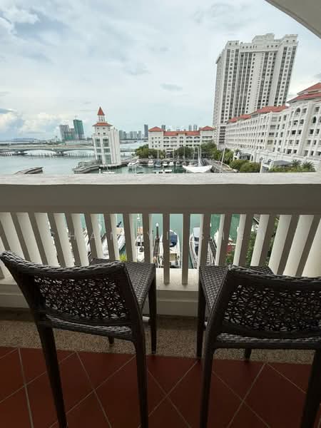 Servis Apartment untuk Disewa di Straits Quay (The Suites at Waterside) - Chan Yi Shen - Balcony - PropertyGuru.com.my