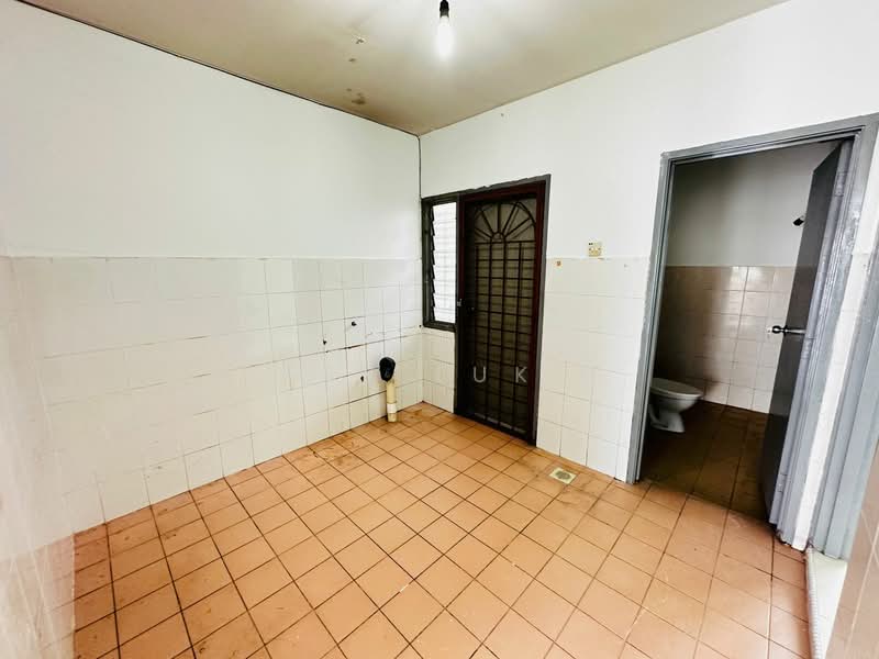 1-storey Terraced House for Sale in Desa Kuala Garing (Rawang) - SK Luk - Interior - PropertyGuru.com.my