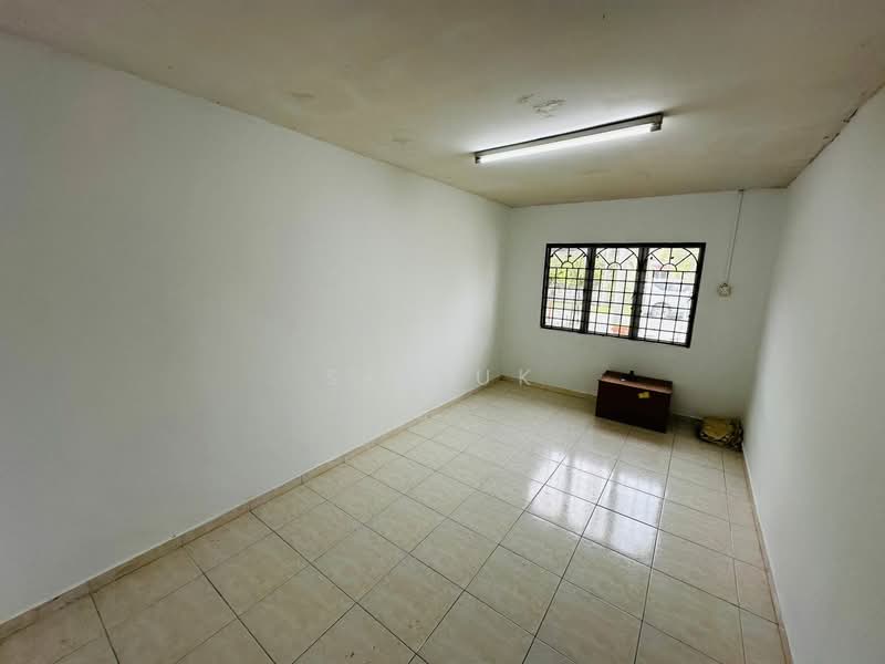 1-storey Terraced House for Sale in Desa Kuala Garing (Rawang) - SK Luk - Interior - PropertyGuru.com.my
