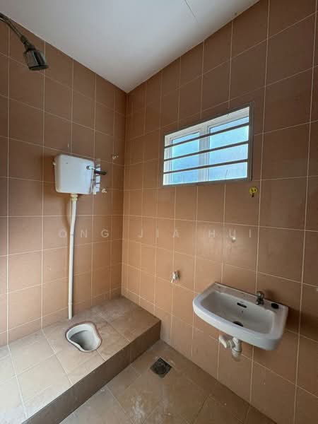 2-storey Terraced House for Sale in Seremban (Negeri Sembilan) - Ong Jia Hui - Bathroom - PropertyGuru.com.my