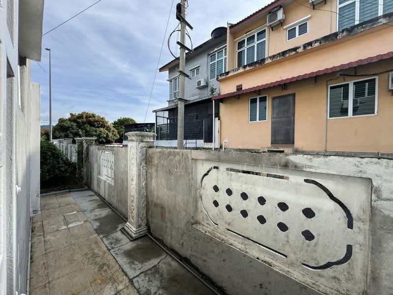 2-storey Terraced House for Sale in Seremban (Negeri Sembilan) - Ong Jia Hui - Exterior - PropertyGuru.com.my