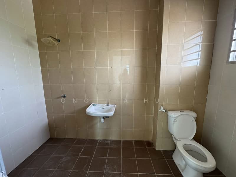 2-storey Terraced House for Sale in Seremban (Negeri Sembilan) - Ong Jia Hui - Bathroom - PropertyGuru.com.my