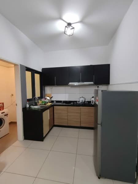 Kondominium untuk Disewa di Parkhill Residence - Jeff Tan - Kitchen - PropertyGuru.com.my