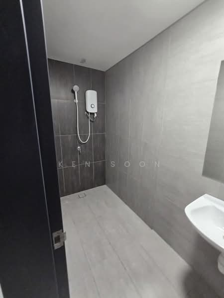 Condominium for Rent at The New Duo @ Edumetro - Ken Soon - Bathroom - PropertyGuru.com.my