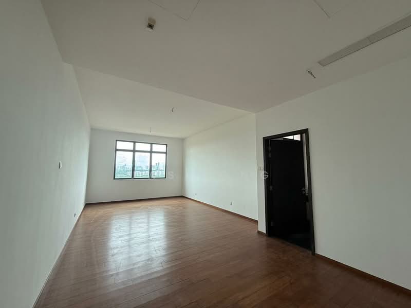 Service Residence for Sale at Ponderosa Lakeside Apartment - Jasz Ong - Living Room - PropertyGuru.com.my