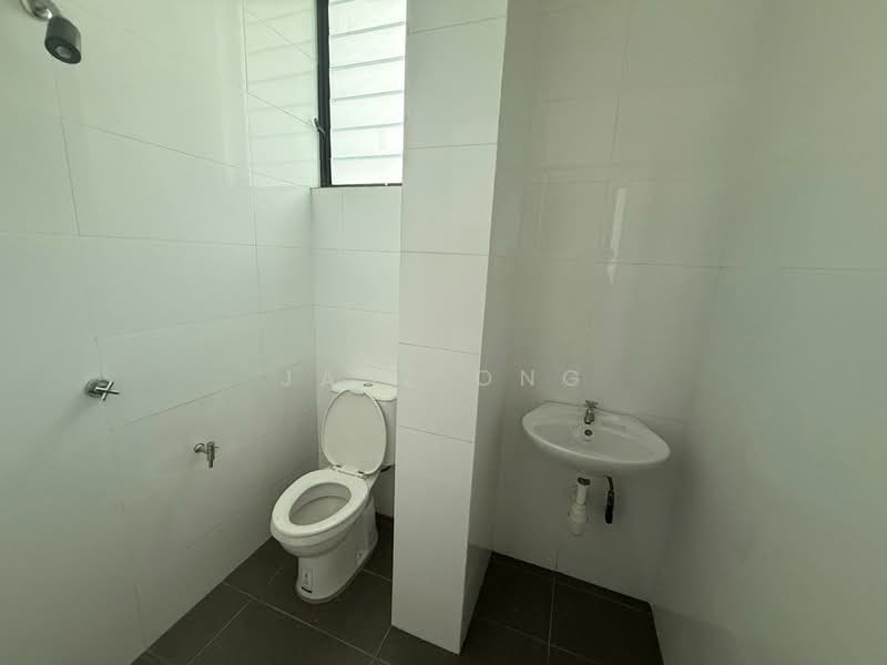Service Residence for Sale at Ponderosa Lakeside Apartment - Jasz Ong - PropertyGuru.com.my
