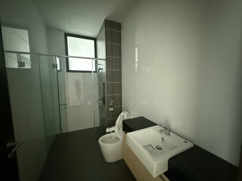 Service Residence for Sale at Ponderosa Lakeside Apartment - Jasz Ong - PropertyGuru.com.my