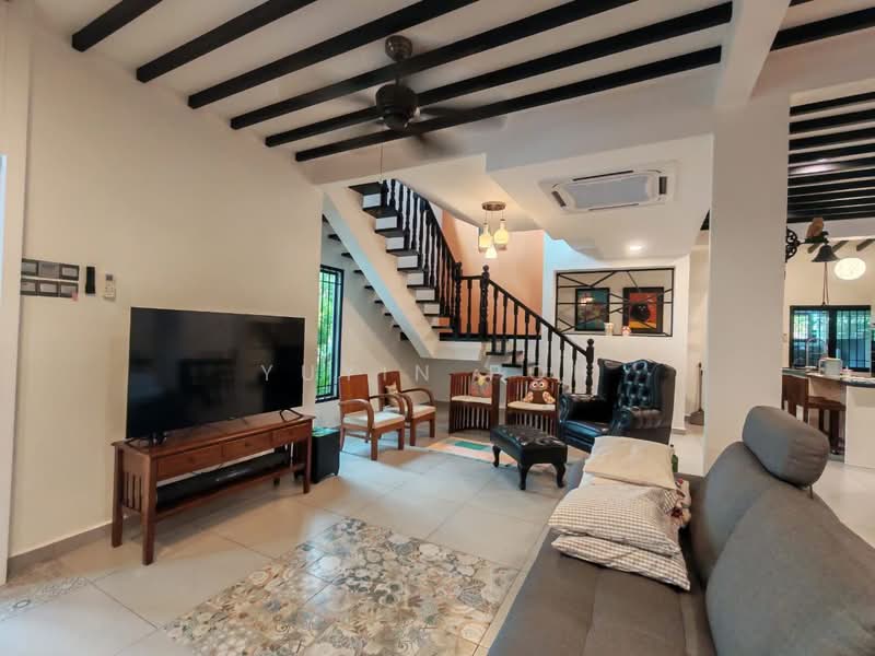 Rumah Teres 2 Tingkat untuk Dijual di Taman Pelangi (Johor Bahru) - YUYIN POH - Living Room - PropertyGuru.com.my