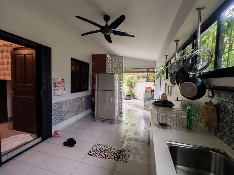 Rumah Teres 2 Tingkat untuk Dijual di Taman Pelangi (Johor Bahru) - YUYIN POH - Kitchen - PropertyGuru.com.my