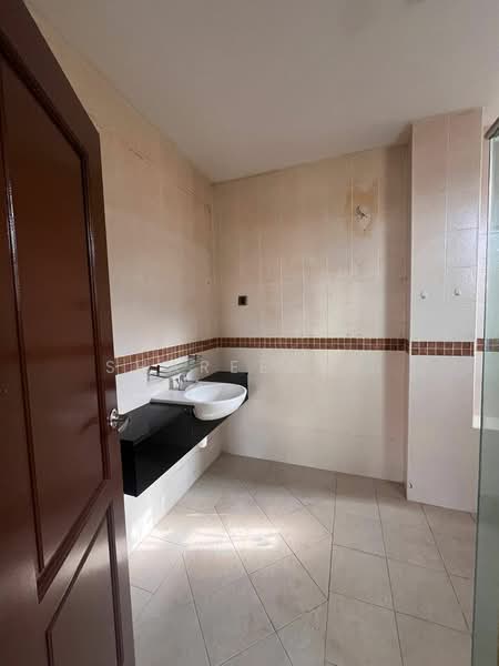Rumah Berkembar untuk Dijual di Ampang Jaya (Ampang) - Shareena . - Bathroom - PropertyGuru.com.my