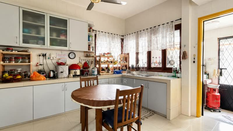Bungalow for Sale in Petaling Jaya (Selangor) - Mohd Aizat Saiful Bahri - Kitchen - PropertyGuru.com.my