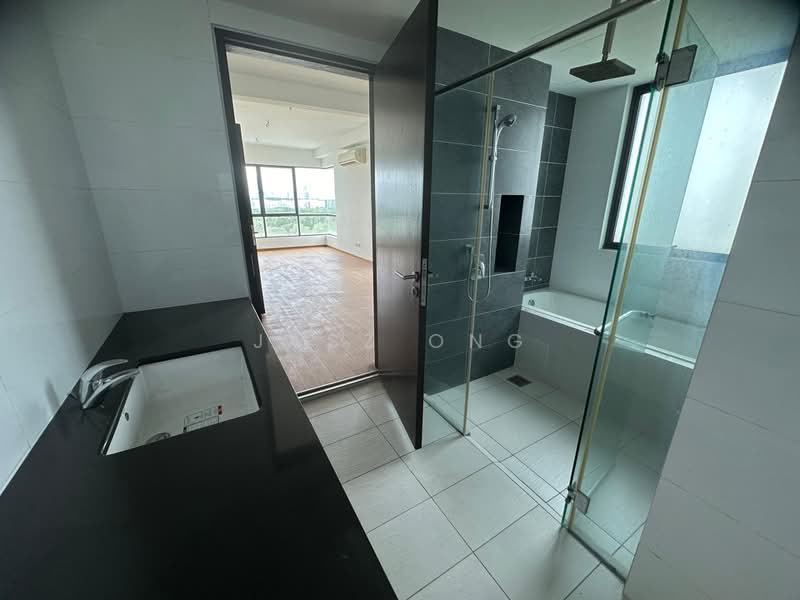 Service Residence for Sale at Ponderosa Lakeside Apartment - Jasz Ong - Bathroom - PropertyGuru.com.my