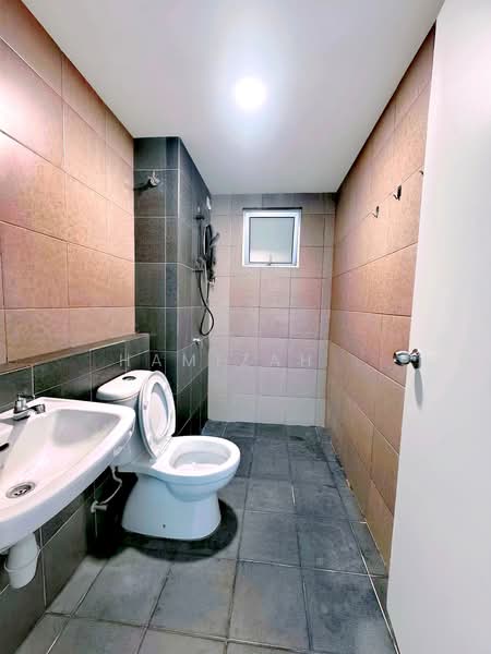 Condominium for Rent at Residensi Dutamas Dahlia - Hamizah . - PropertyGuru.com.my
