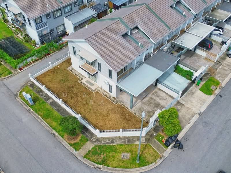 2-storey Terraced House for Sale in Cyberjaya (Selangor) - Mohd Aizat Saiful Bahri - Exterior - PropertyGuru.com.my