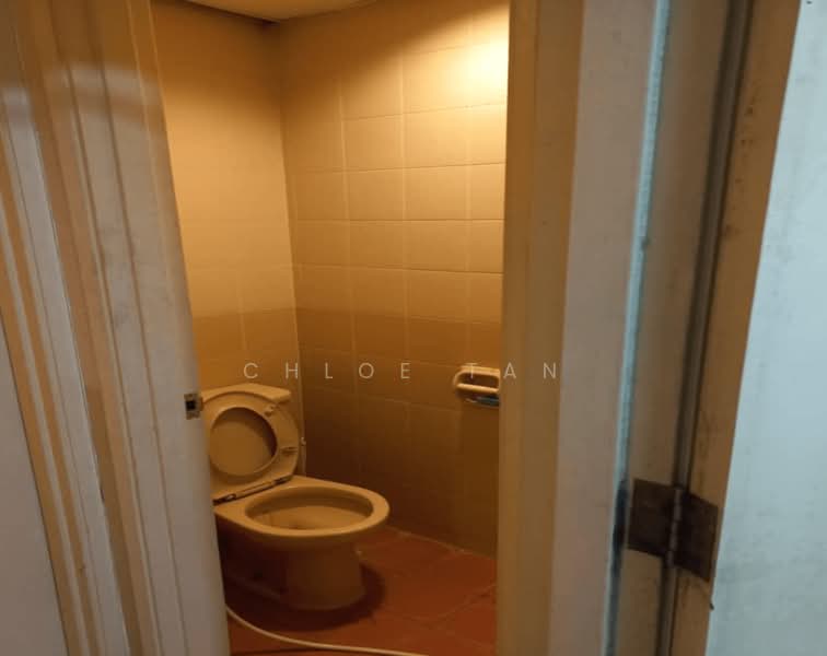 Office for Rent in KL City Centre (Kuala Lumpur) - Chloe Tan - Bathroom - PropertyGuru.com.my